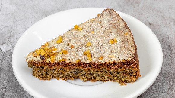 Gelato Go_Pistacchio Cake Slice