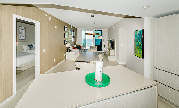 HDR-17