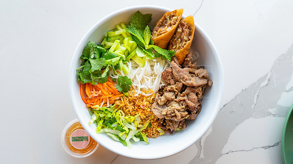 Vermicelli Noodle with Grilled Pork & Eggroll_Nine Five Pho