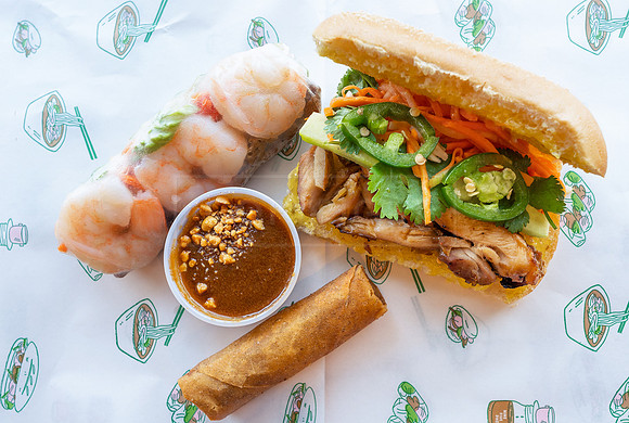 Nine Five Pho Sampler Spring roll, Banh mi, Eggroll_Nine Five Pho